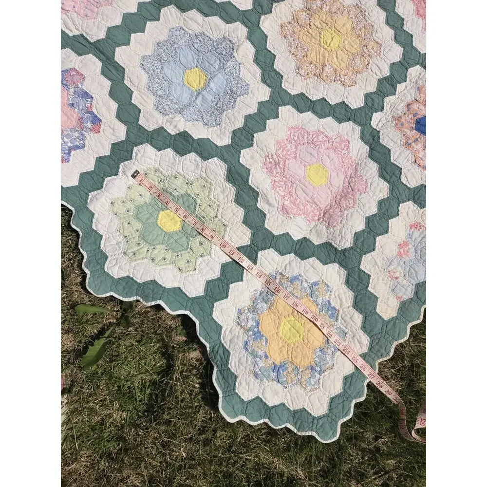 STUNNER Vintage Patchwork Grandmas Flower Garden Quilt Unique Fabrics 87